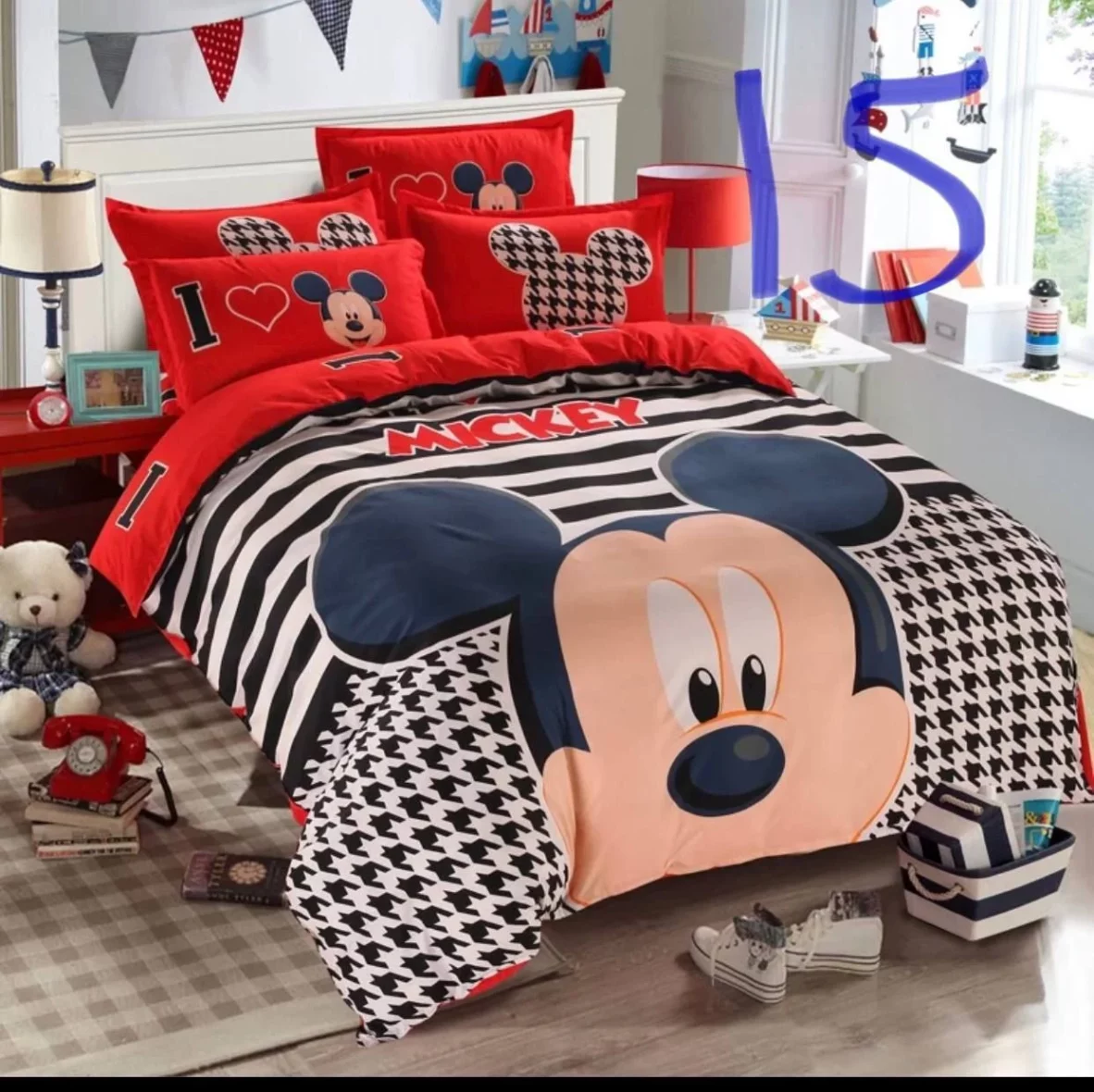 Costume duvet cover and pillow case for kids with Micky mouse design