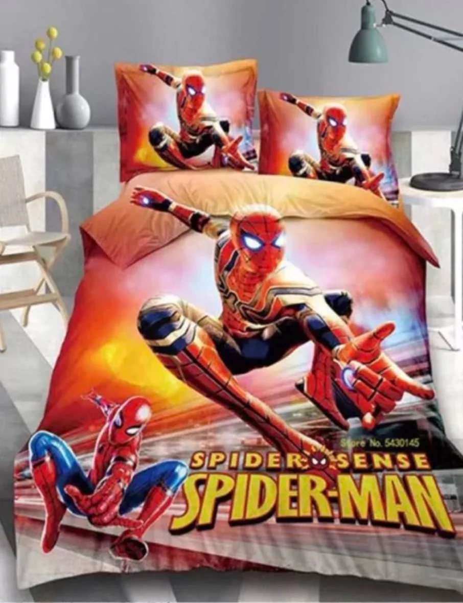 Costume duvet cover and pillow case for kids with Spider man design